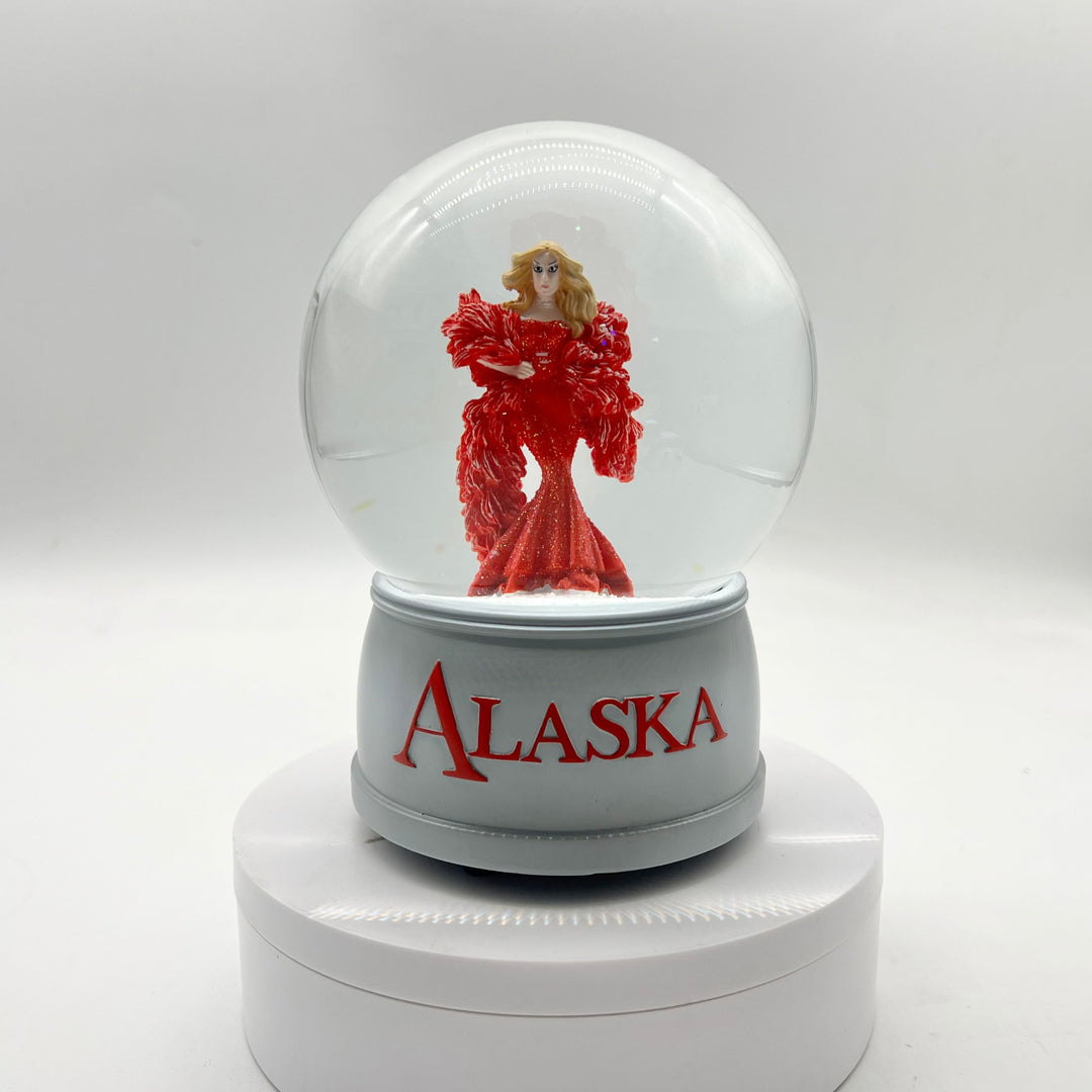 Snow Globe Red